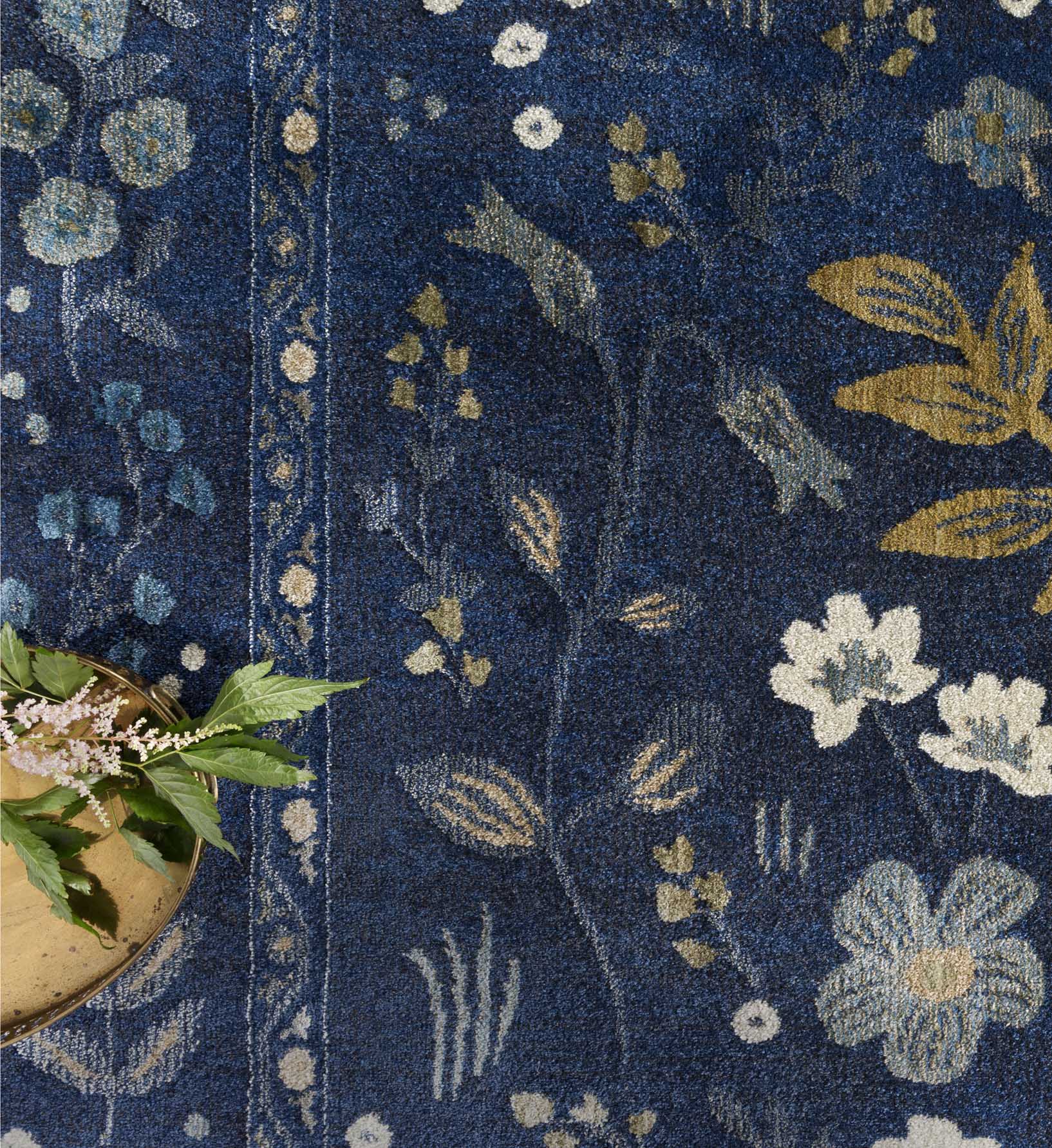 Kismet Amphora Power-Loomed Rug - Navy