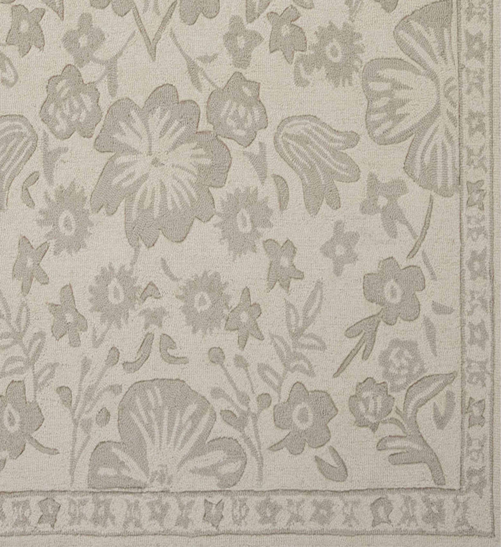 Arboretum Rose Garden Wool-Hooked Rug - Ivory
