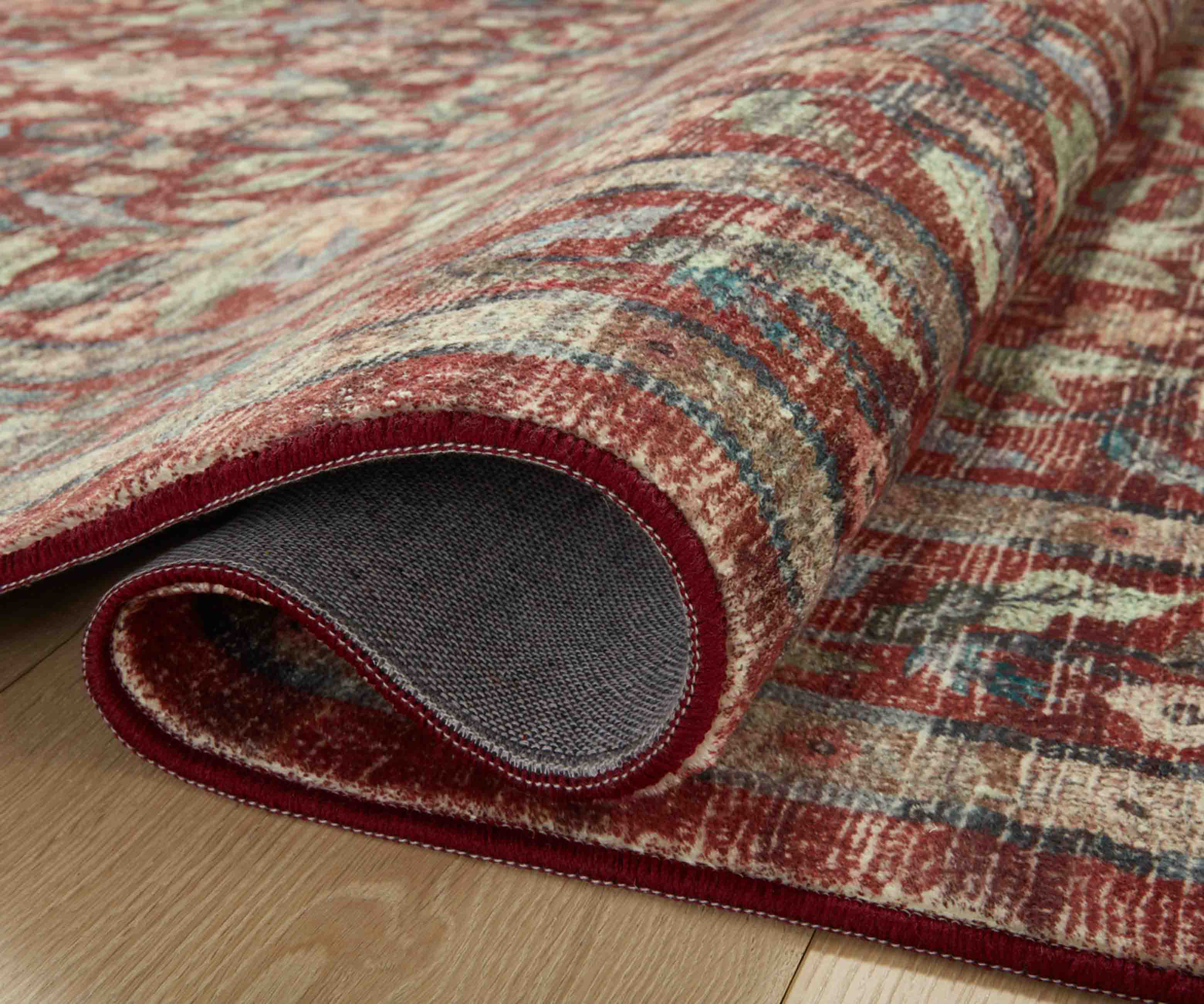 Courtyard Eve Printed Rug - Crimson