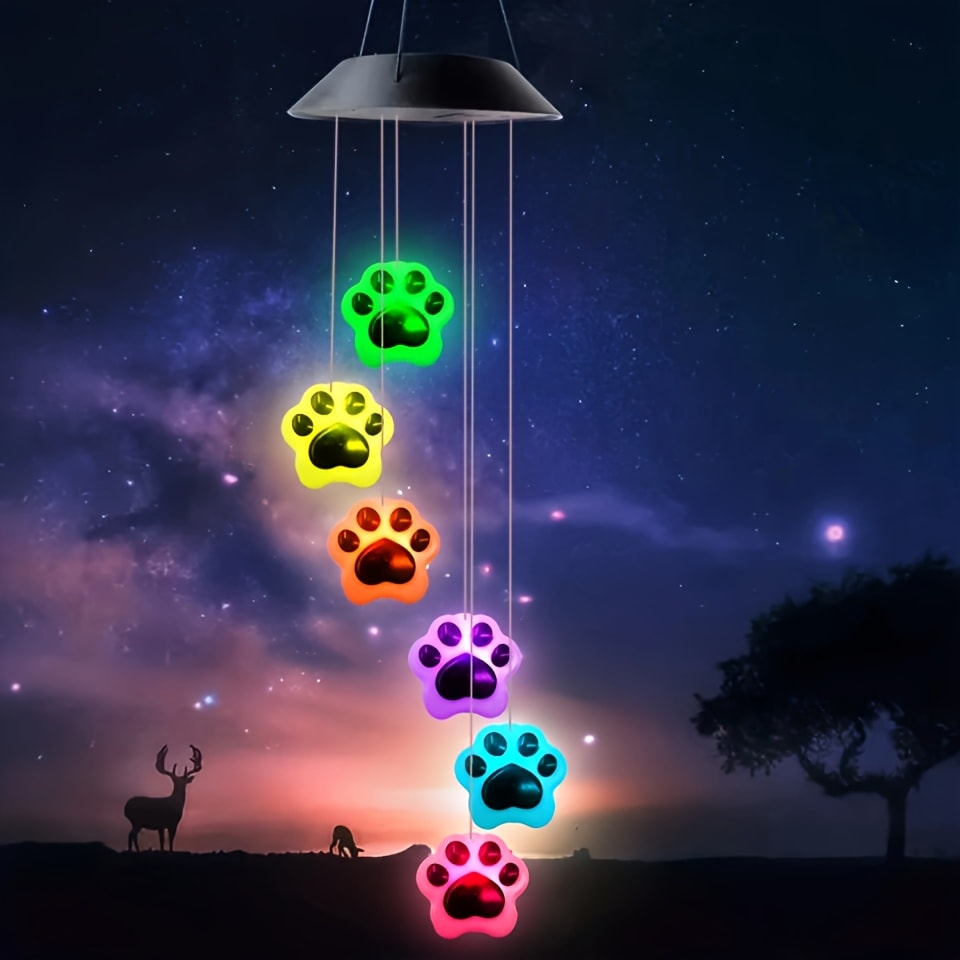 Solar Wind Chime Light Paw Print RGB Color Changing Outdoor Garden Hanging Decoration, Dog Cat Pet Memorial Wind Chime Solar Powered for Balcony Patio Courtyard Yard Holiday Gift for Pet Lovers