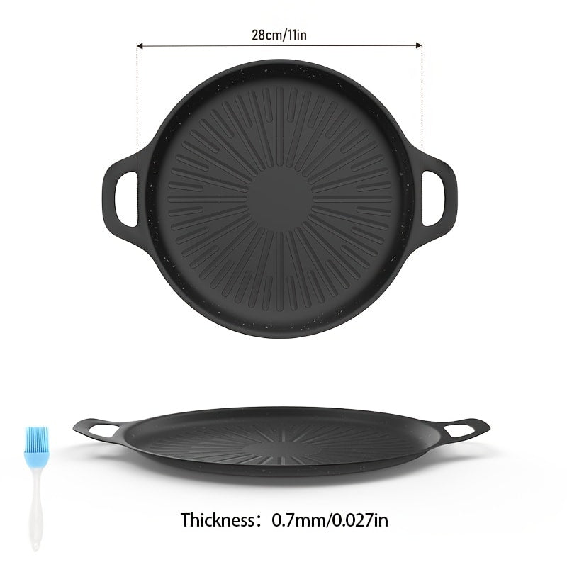 BBQ Griddle Pan Non-Stick with Oil Drain Groove & Double Handles ¨C Multi-Function Grill Frying Pan with Oil Brush for Outdoor BBQ Family Gatherings Indoor Stovetop Cooking | Easy Clean Cookware