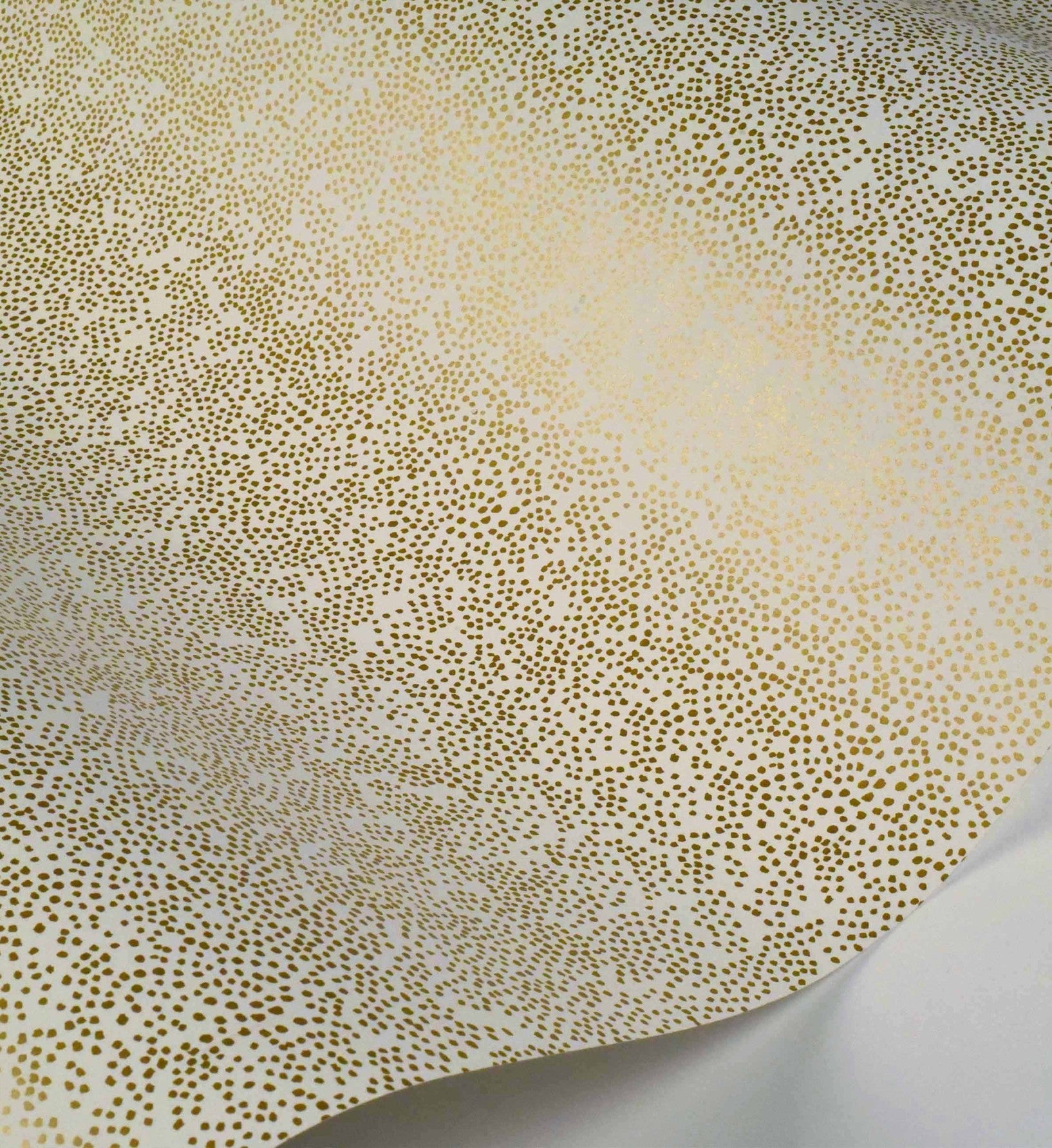 Champagne Dots Wallpaper - Metallic Gold & White