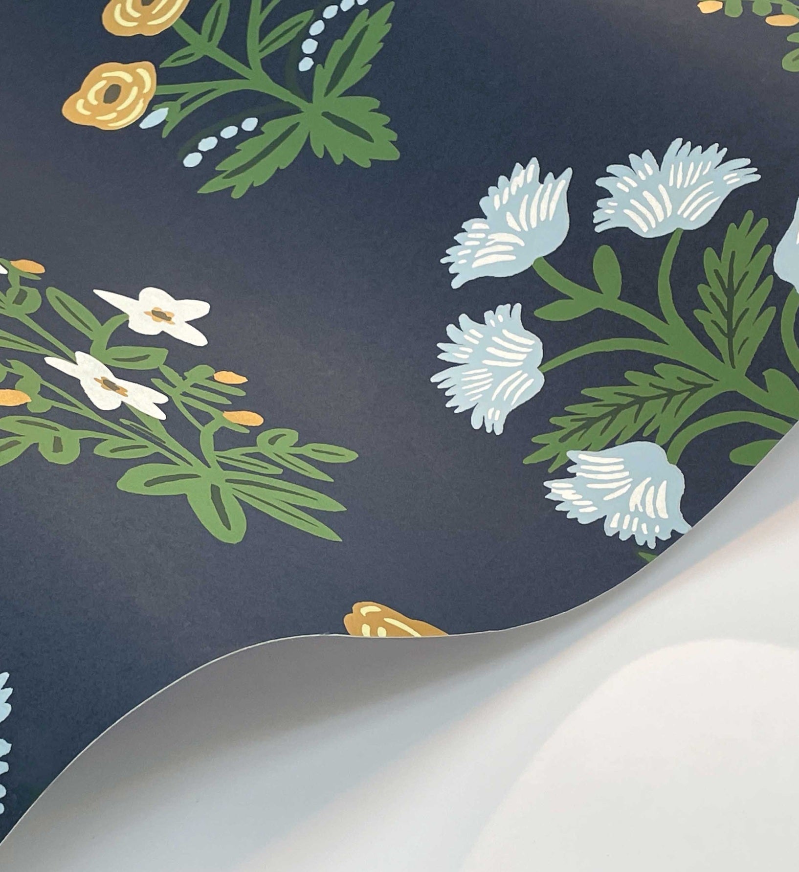 Mughal Rose Wallpaper - Navy