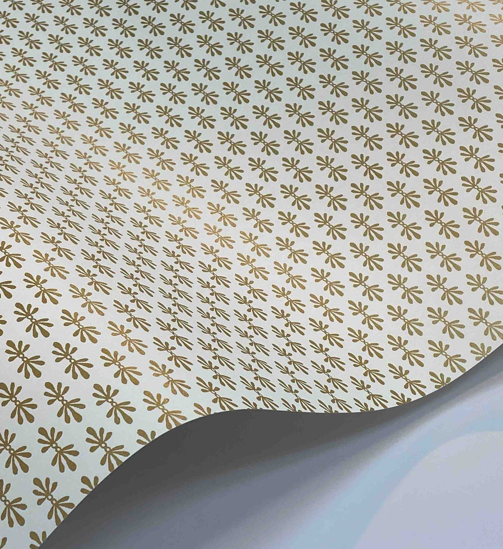 Petal Wallpaper - White & Metallic Gold
