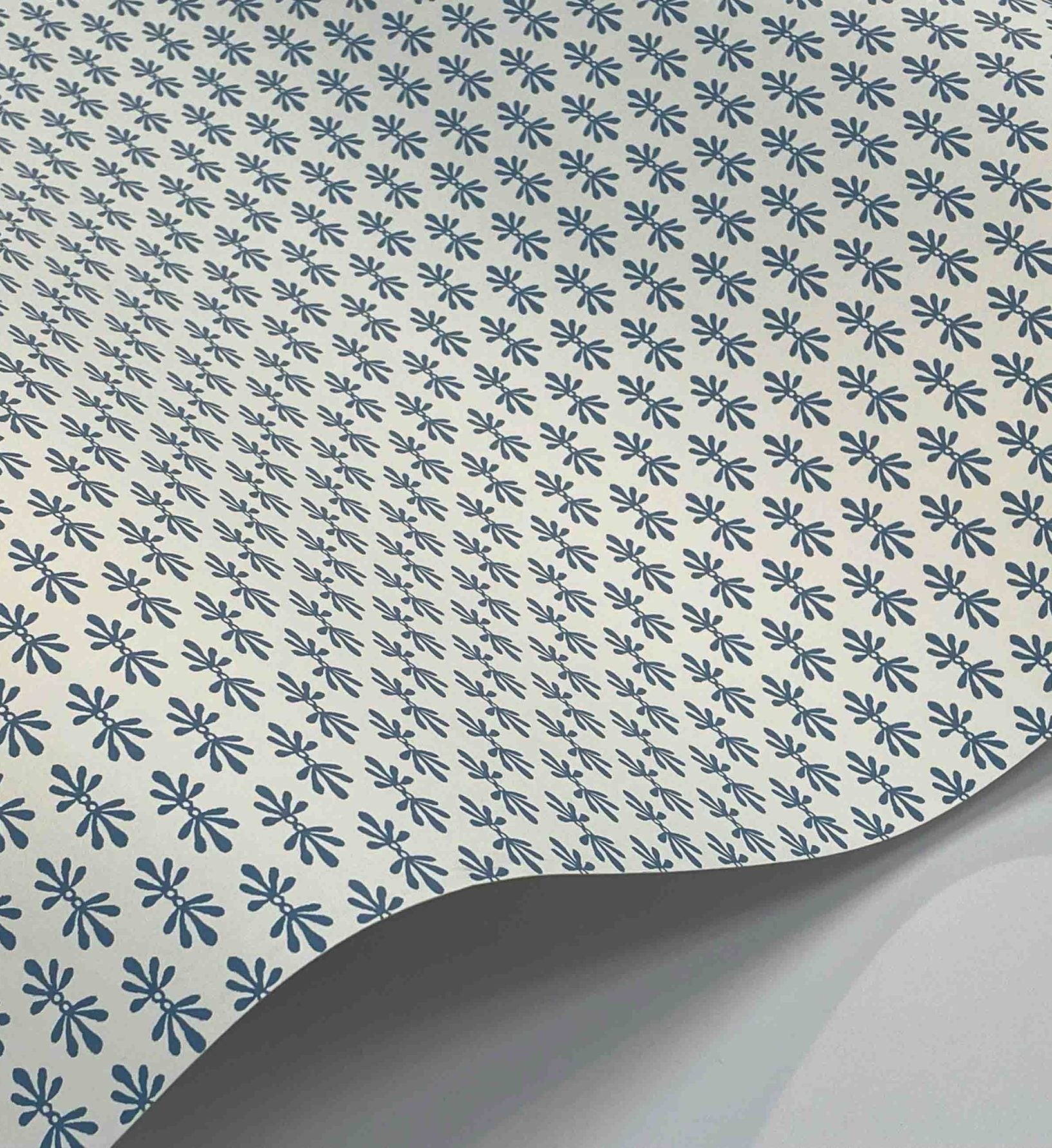 Petal Wallpaper - White & Blue