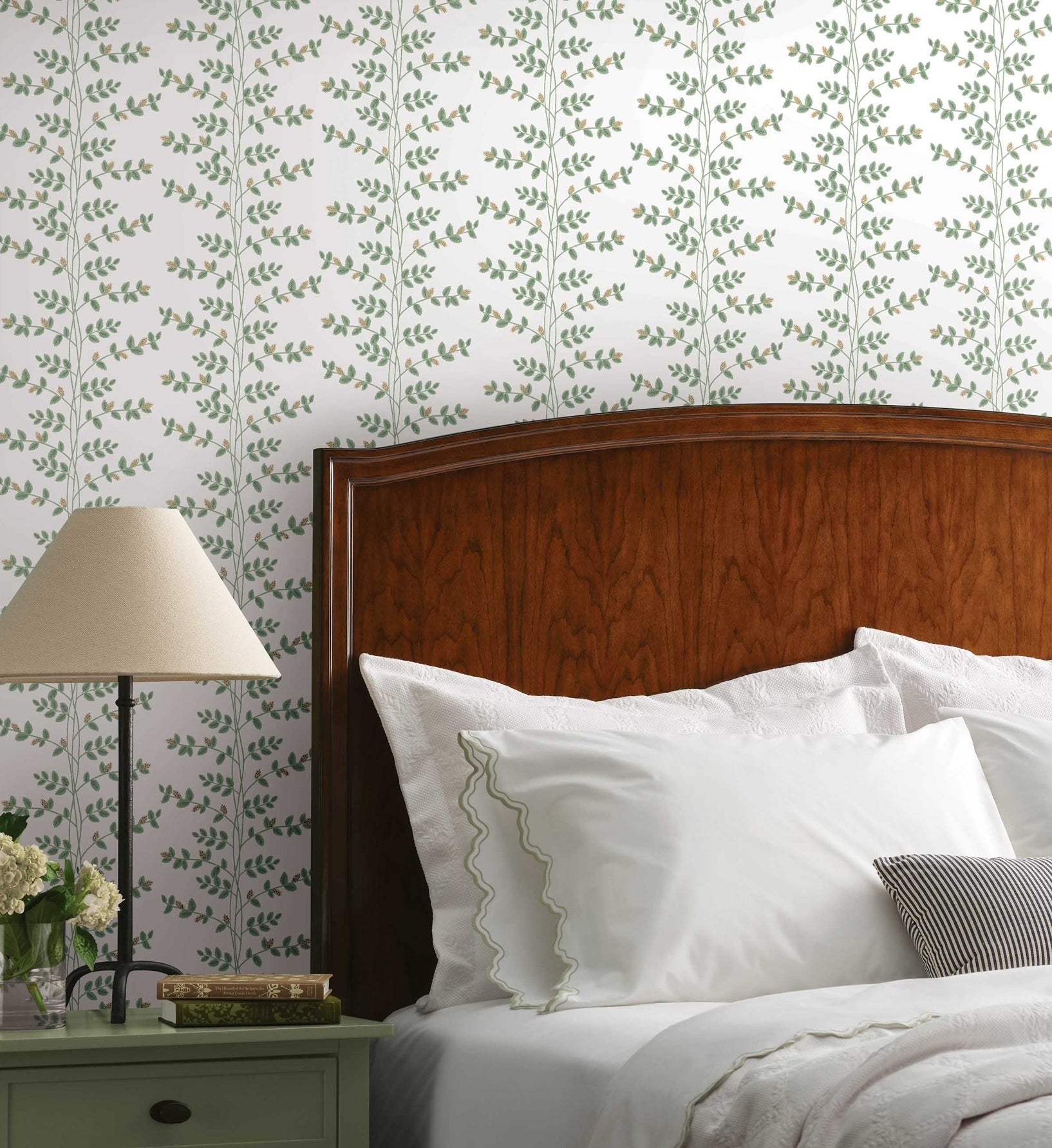 Climbing Vines Wallpaper - White & Metallic Gold