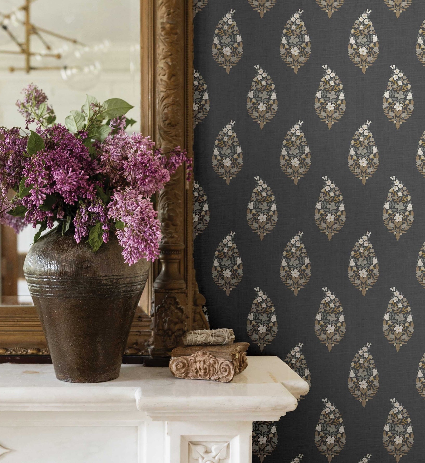 Paisley Wallpaper - Black