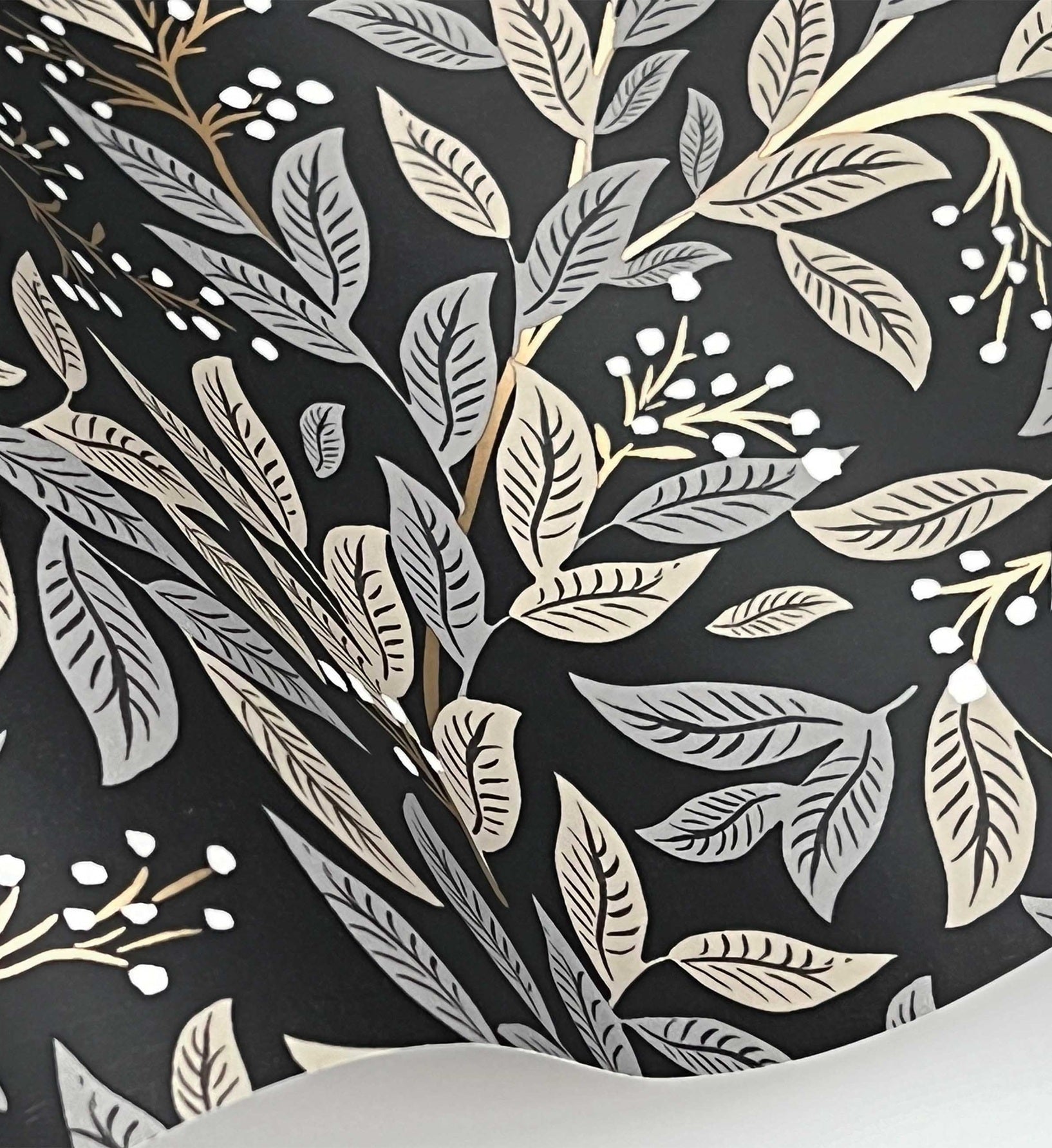 Willowberry Wallpaper - Black